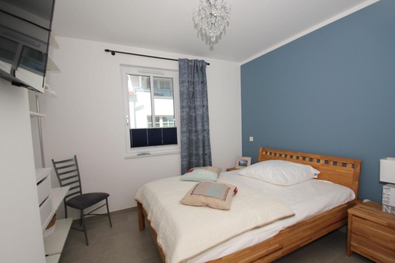 Zentrale Fewo Mit Balkon, Gratis Nutzung Vom Ahoi Erlebnisbad Und Sauna In Sellin - Villa Anni Fewo 05 괴렌 외부 사진